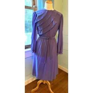Vintage Lavender Shirt Dress with Tie Waist Size 10 Elegant